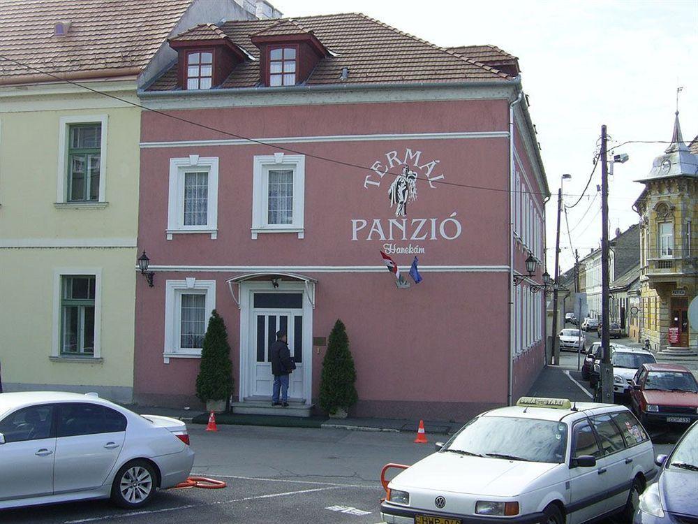 Rq Boutique & Unique Hotel Győr Kültér fotó